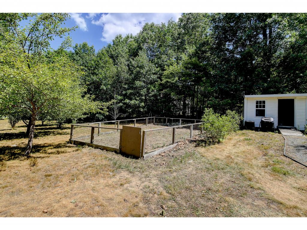 47 Greeley Road Pelham, NH 03076 - Photo 7 of 33 Gallery Image 7