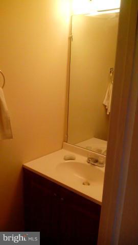 18 Anderson Ridge Road Catonsville, MD 21228 - Photo 10 of 30 Bath