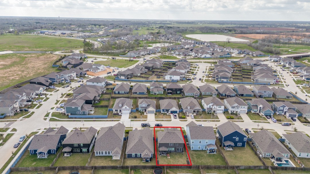 8327 Calico Pennant Way Fulshear, TX 77441 - Photo 42 of 44 a view of a city