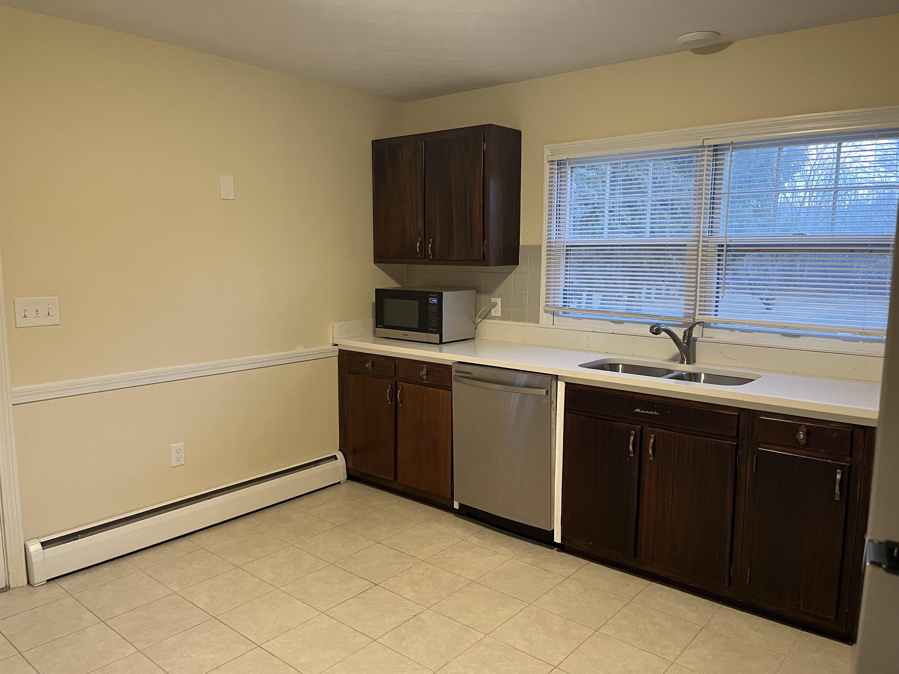 524 Wallis Road Rye, NH 03870 - Photo 12 of 29