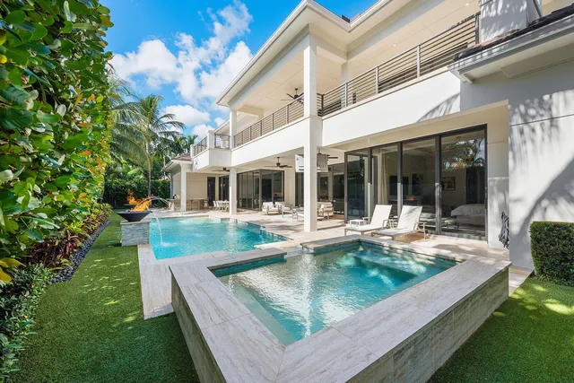 $10,900,000 | 252 South Silver Palm Road, Boca Raton, FL 33432