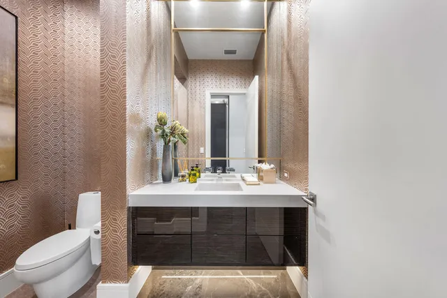 $10,900,000 | 252 South Silver Palm Road, Boca Raton, FL 33432