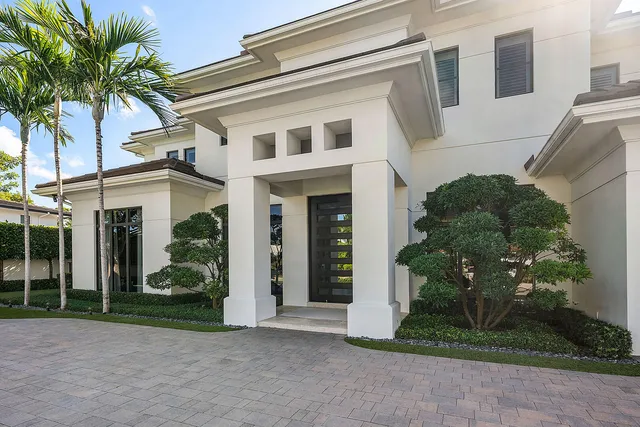 $10,900,000 | 252 South Silver Palm Road, Boca Raton, FL 33432