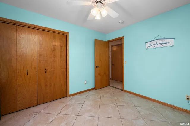 $305,000 | 605 East 13th Ave Court, Coal Valley, IL 61240