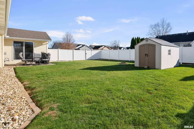 $305,000 | 605 East 13th Ave Court, Coal Valley, IL 61240