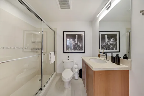 $4,690 | 1111 Southwest 1st Avenue, Unit 2719N, Miami, FL 33130