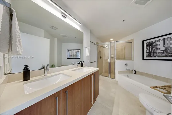 $4,690 | 1111 Southwest 1st Avenue, Unit 2719N, Miami, FL 33130
