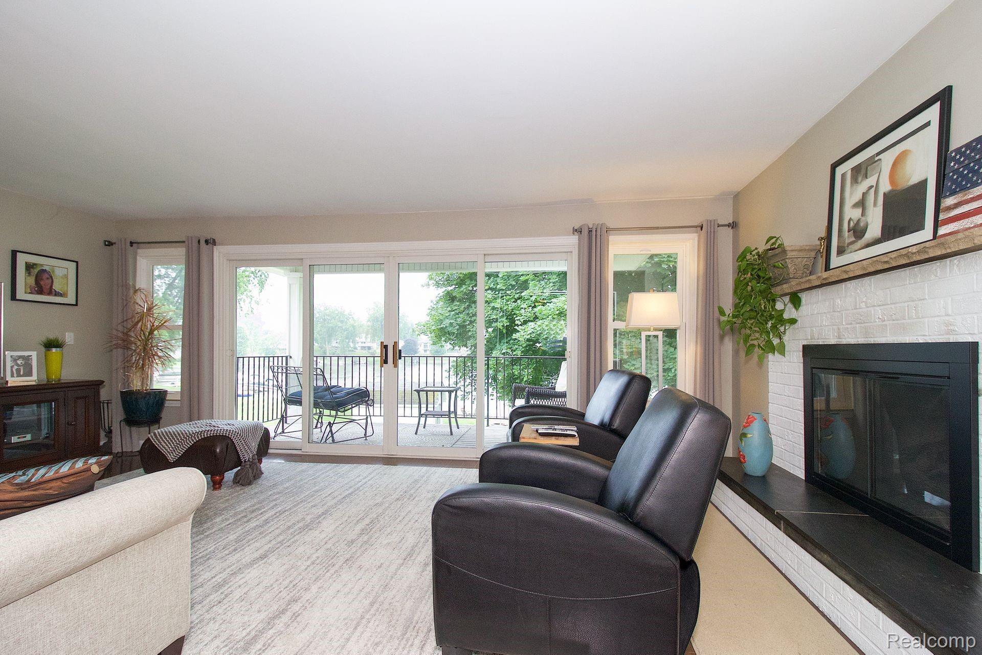 3379 East Rolston Road Fenton, MI 48430 - Photo 14 of 31 Beautiful flooring through out