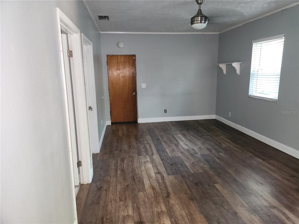 820 Crenshaw Lake Road Lutz, FL 33548 - Photo 23 of 48