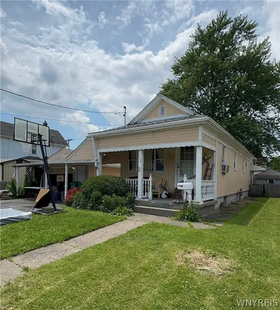 $129,900 | 312 77th Street, Niagara Falls, NY 14304