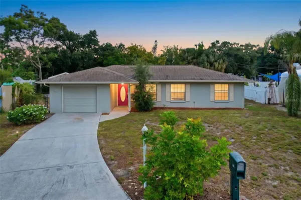 $349,900 | 3019 40th Avenue West, Bradenton, FL 34205