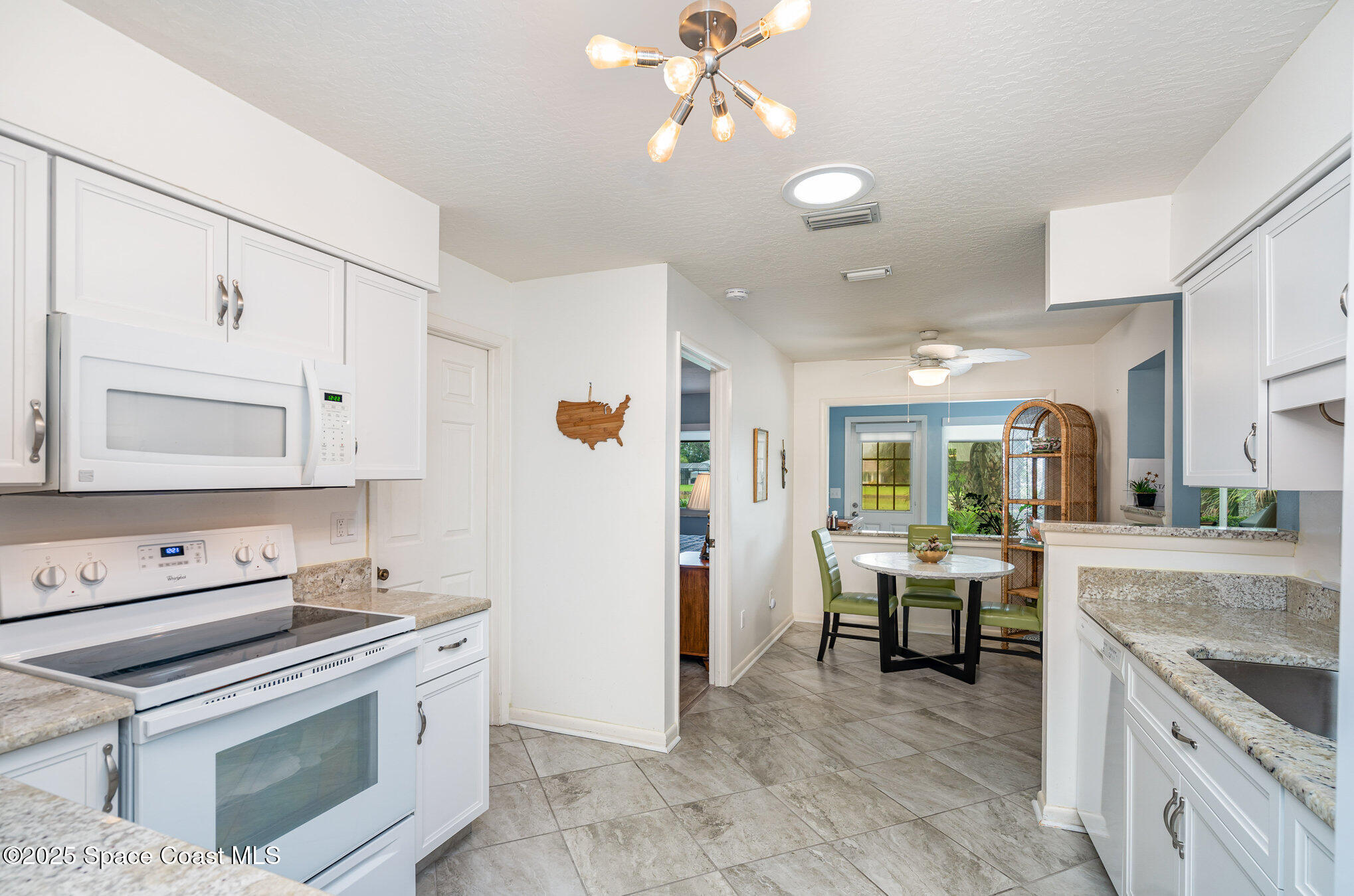 1372 Independence Avenue Melbourne, FL 32940 - Photo 10 of 38 Kitchen to Breakfast Nook