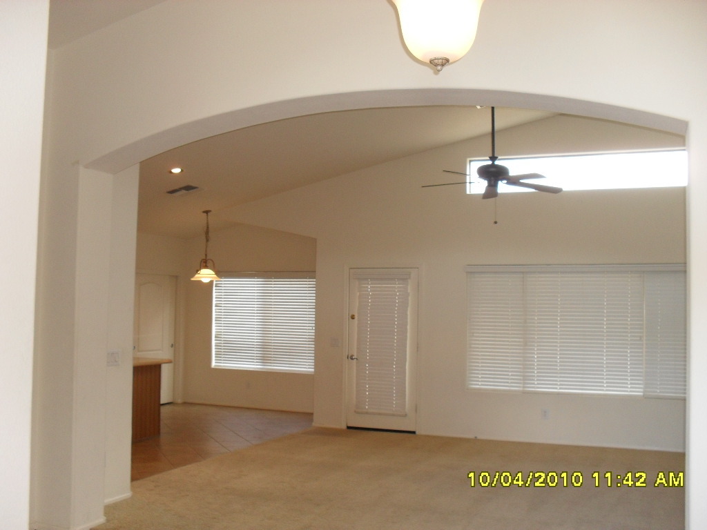 28841 North Nobel Road Phoenix, AZ 85085 - Photo 3 of 14 family room