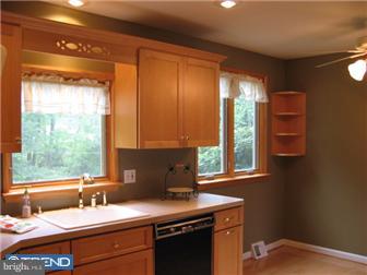 605 Mourning Dove Road Audubon, PA 19403 - Photo 5 of 12 Kitchen