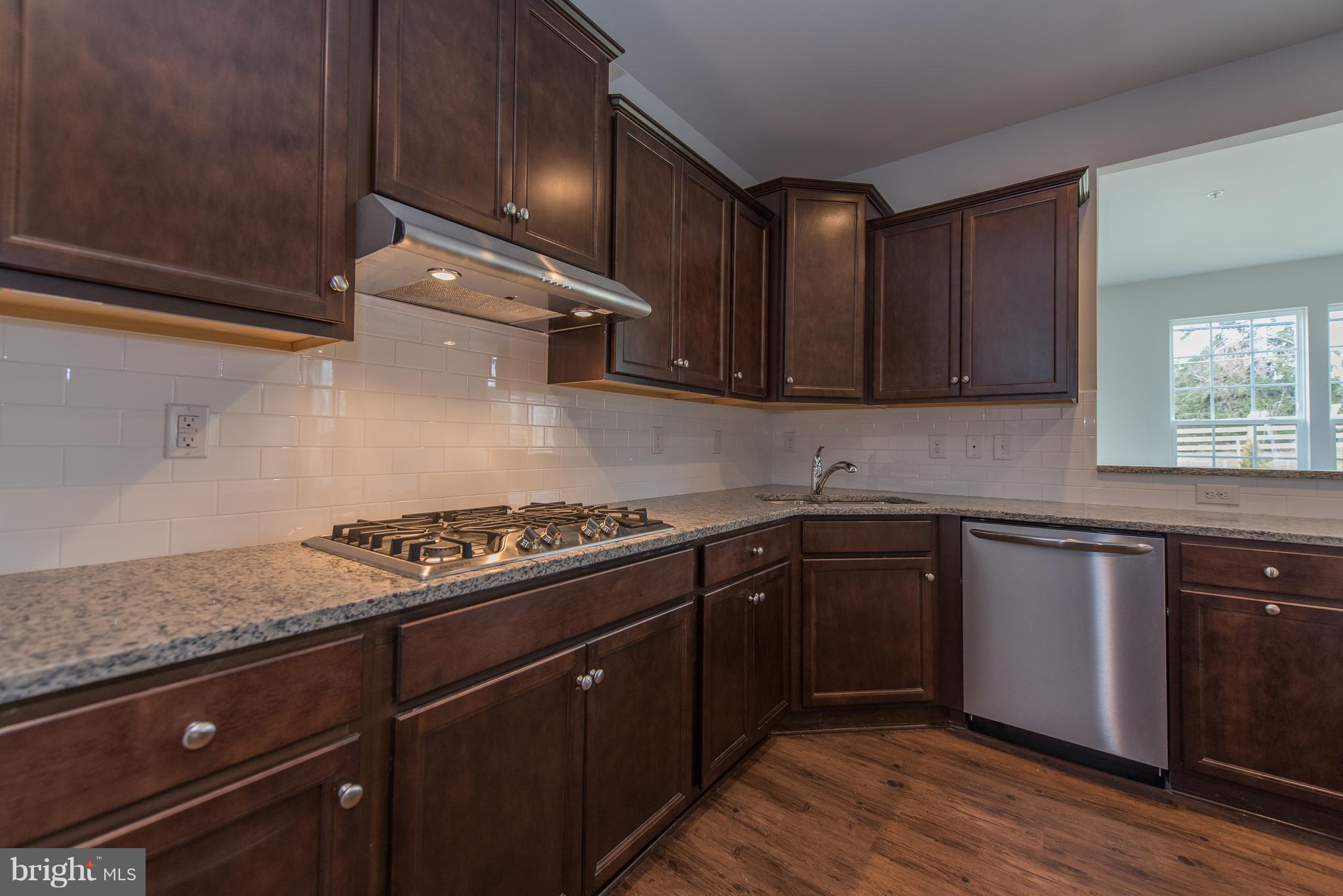 688 Stonegate Road Westminster, MD 21157 - Photo 8 of 30 Kitchen