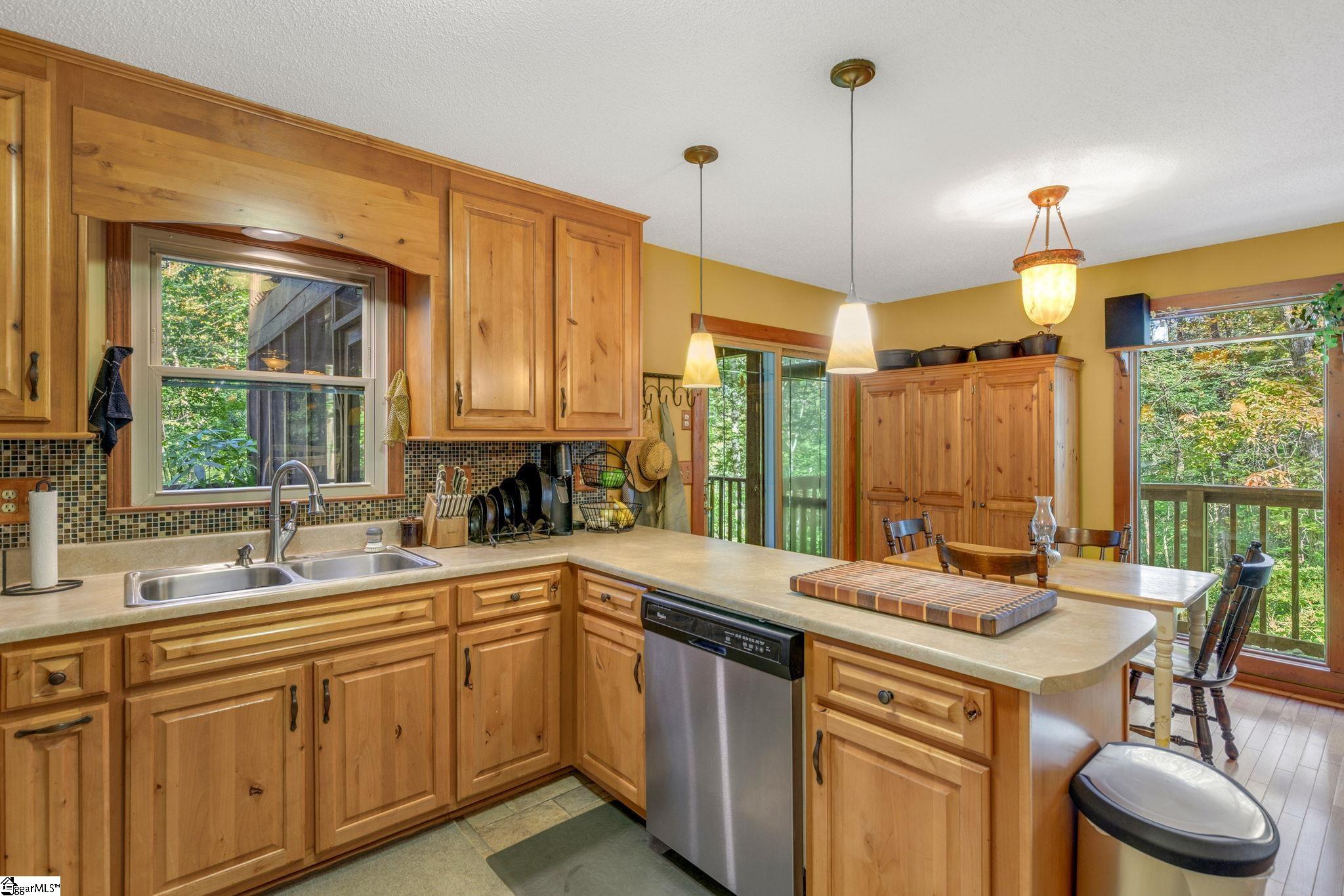 262 Belvoir Drive Pickens, SC 29671 - Photo 10 of 50