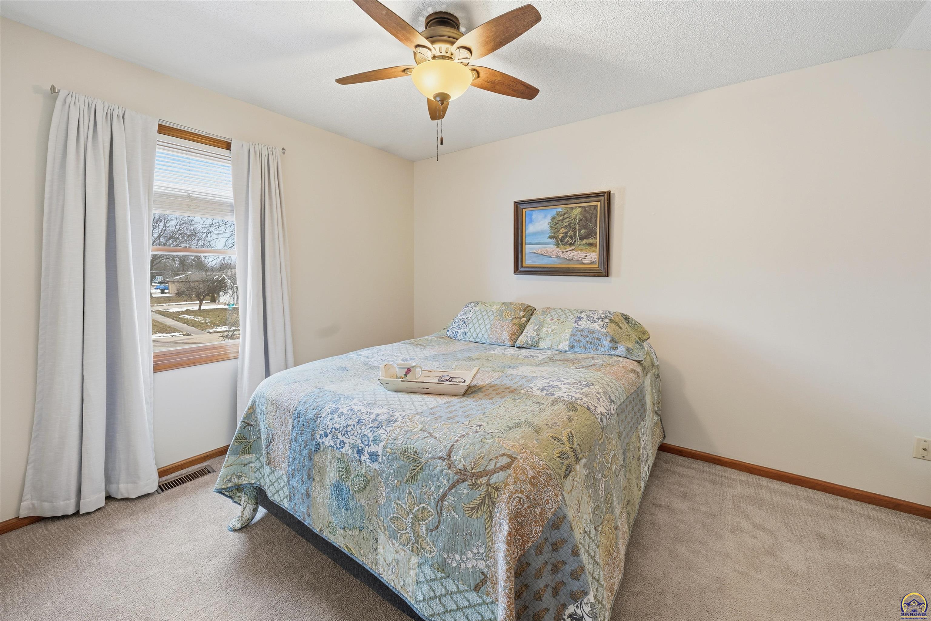 3911 Southwest 38th Lane Topeka, KS 66610 - Photo 23 of 35