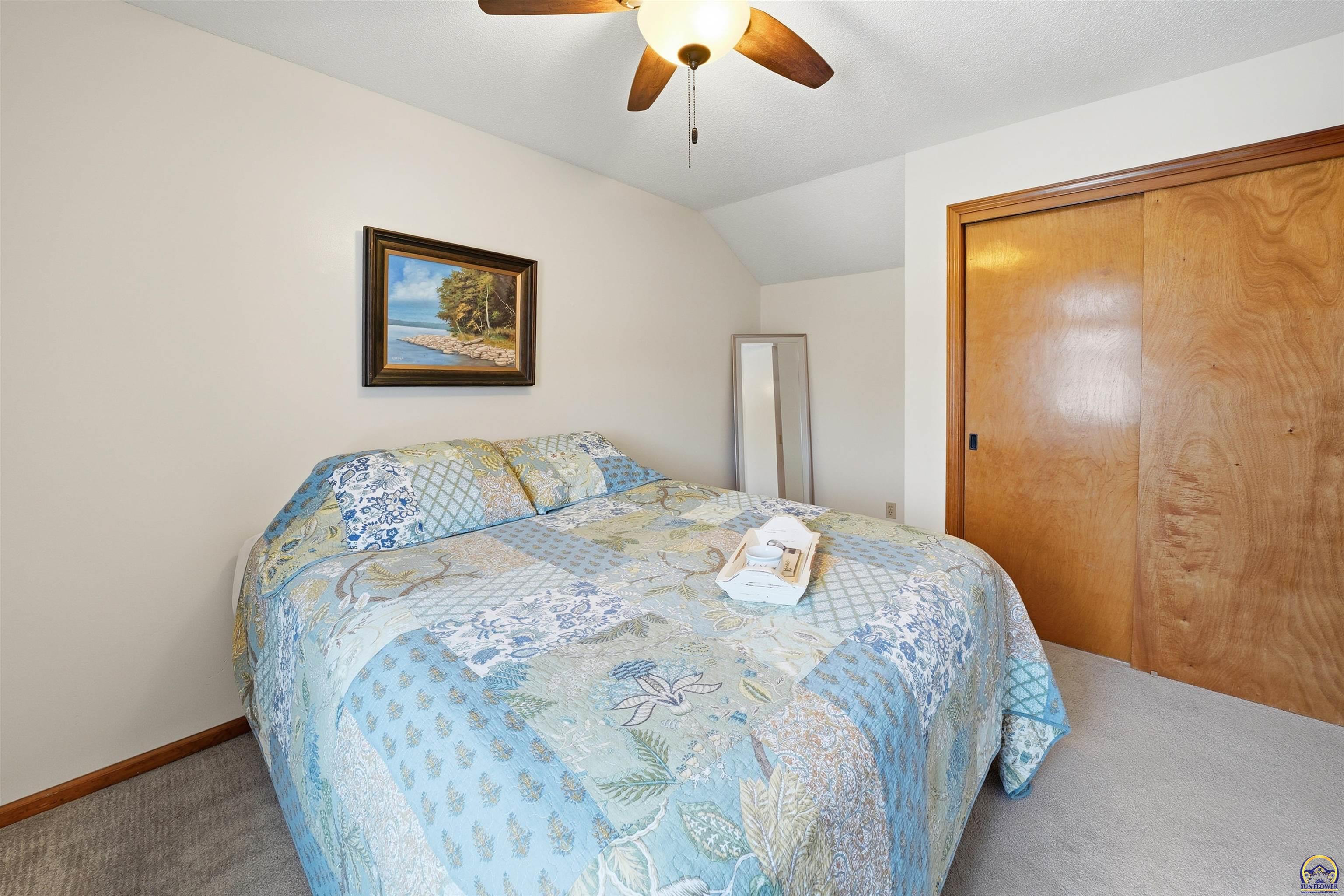 3911 Southwest 38th Lane Topeka, KS 66610 - Photo 24 of 35