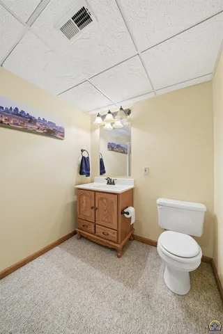 $305,000 | 3911 Southwest 38th Lane, Topeka, KS 66610