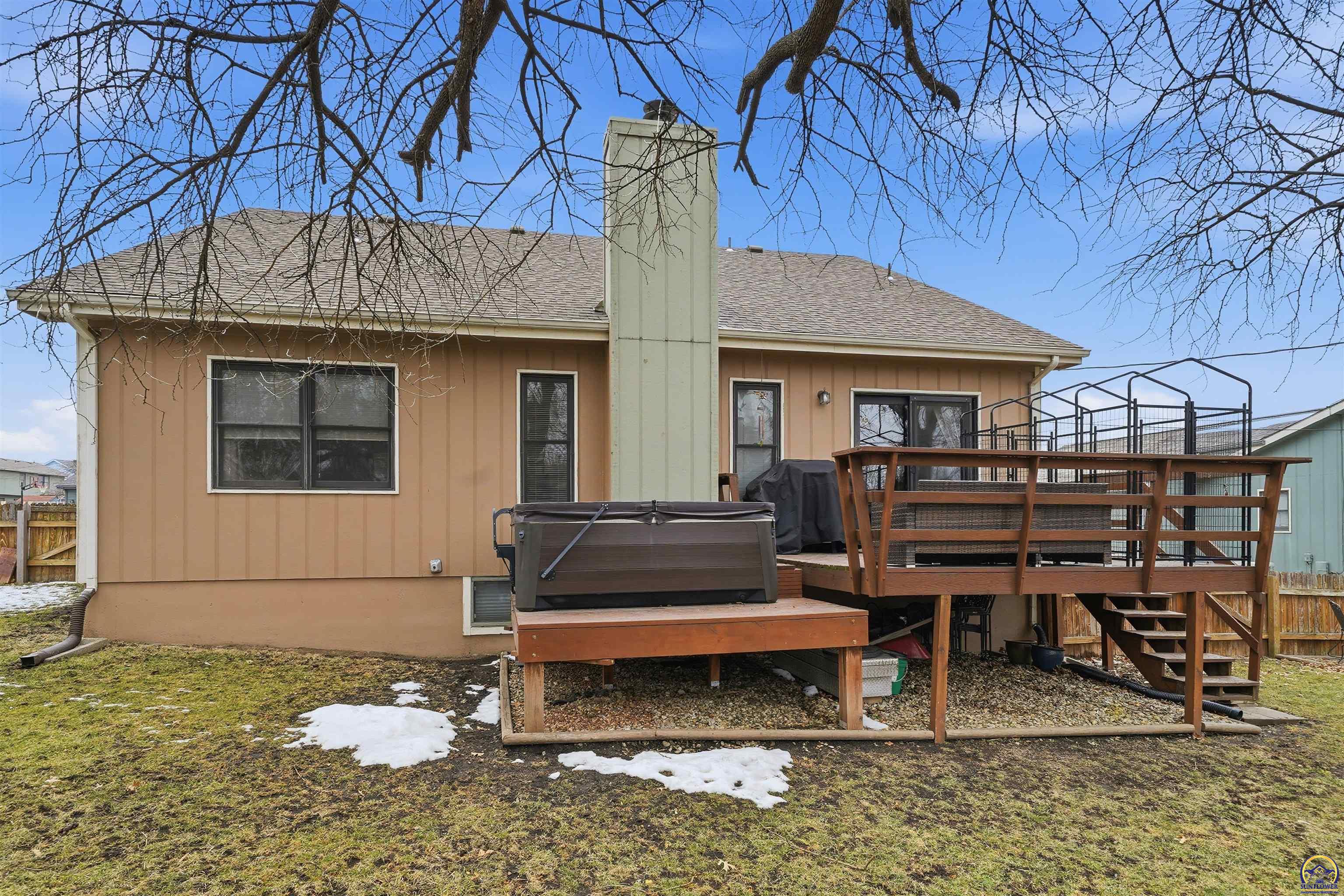 3911 Southwest 38th Lane Topeka, KS 66610 - Photo 33 of 35