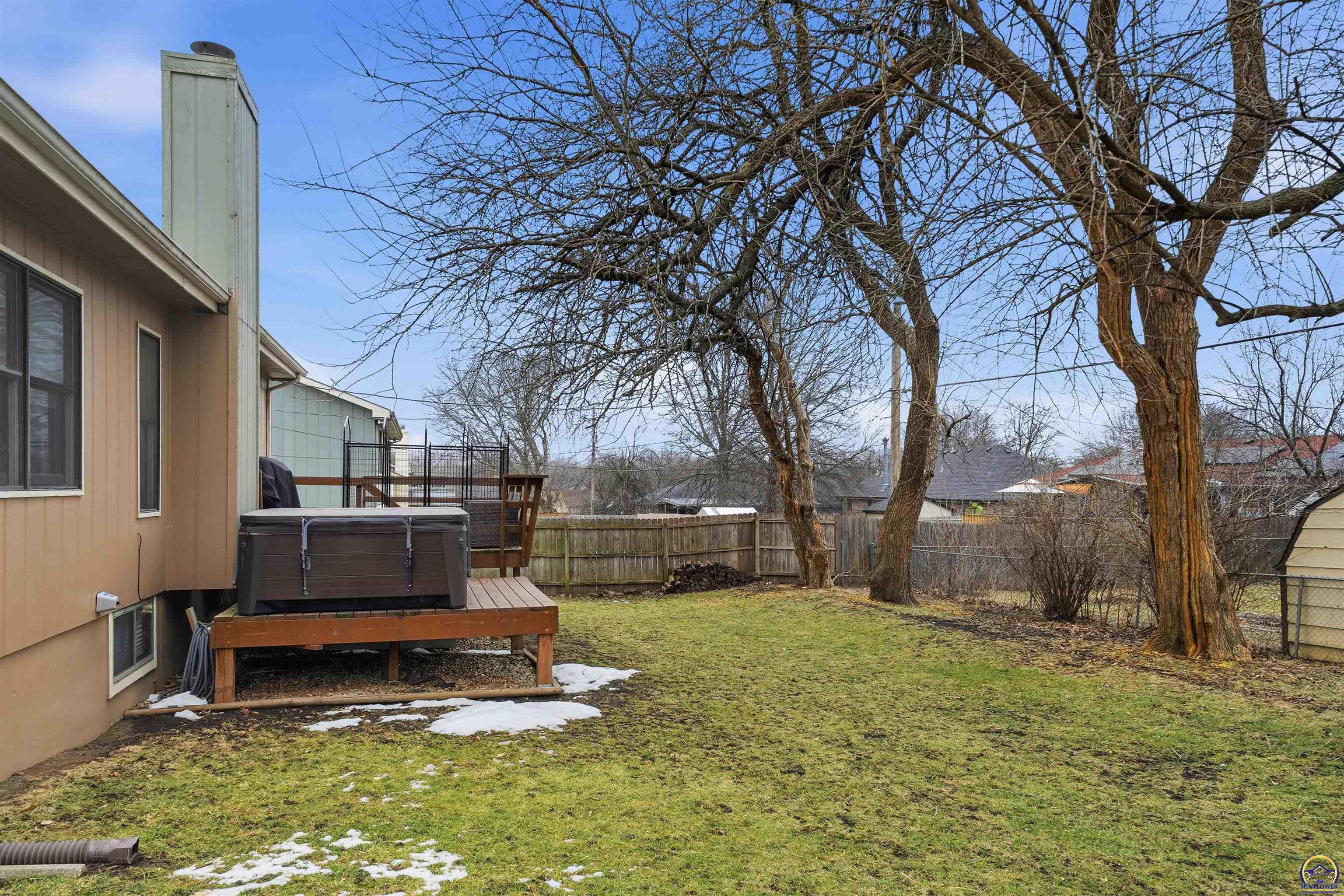 3911 Southwest 38th Lane Topeka, KS 66610 - Photo 34 of 35