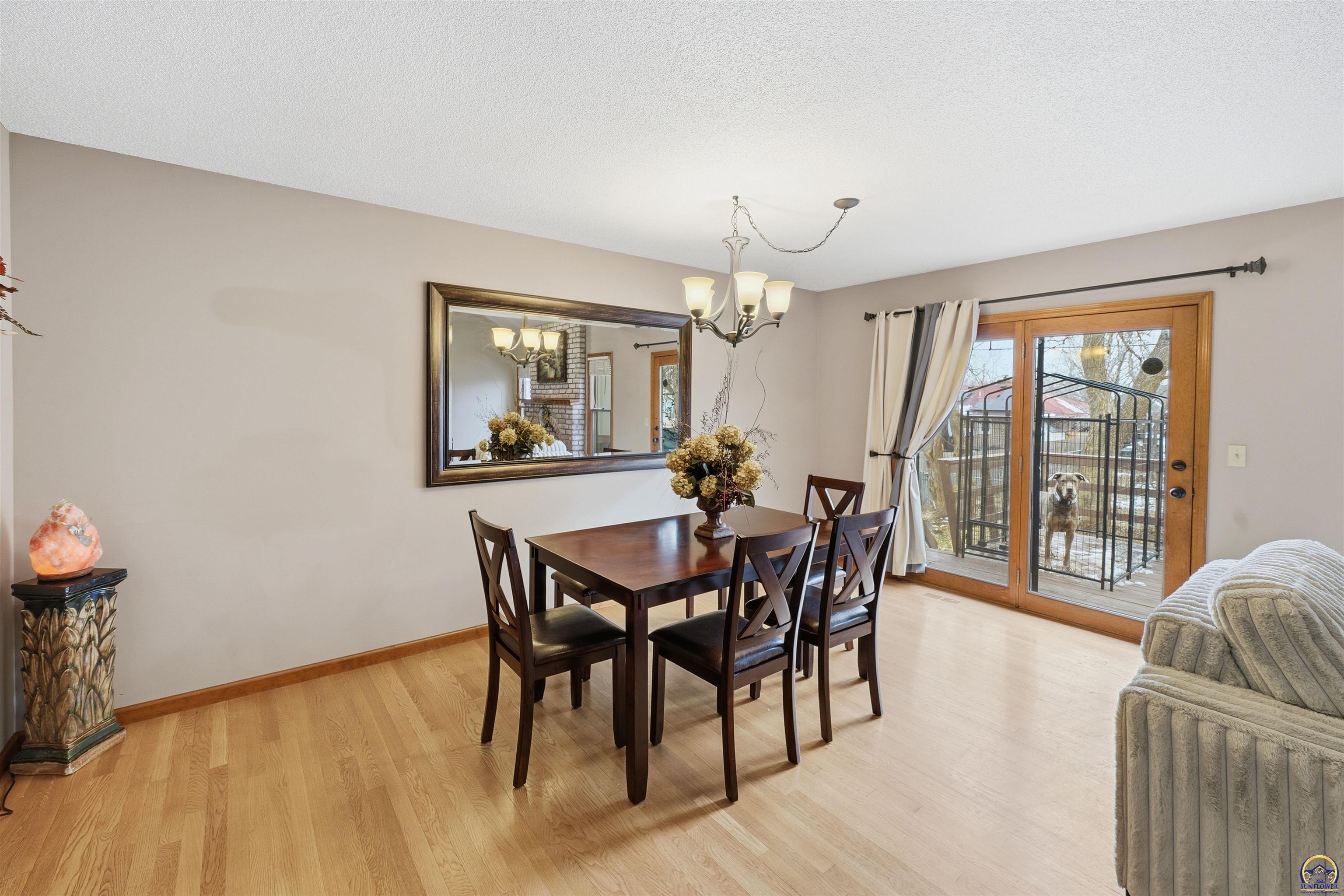 3911 Southwest 38th Lane Topeka, KS 66610 - Photo 5 of 35