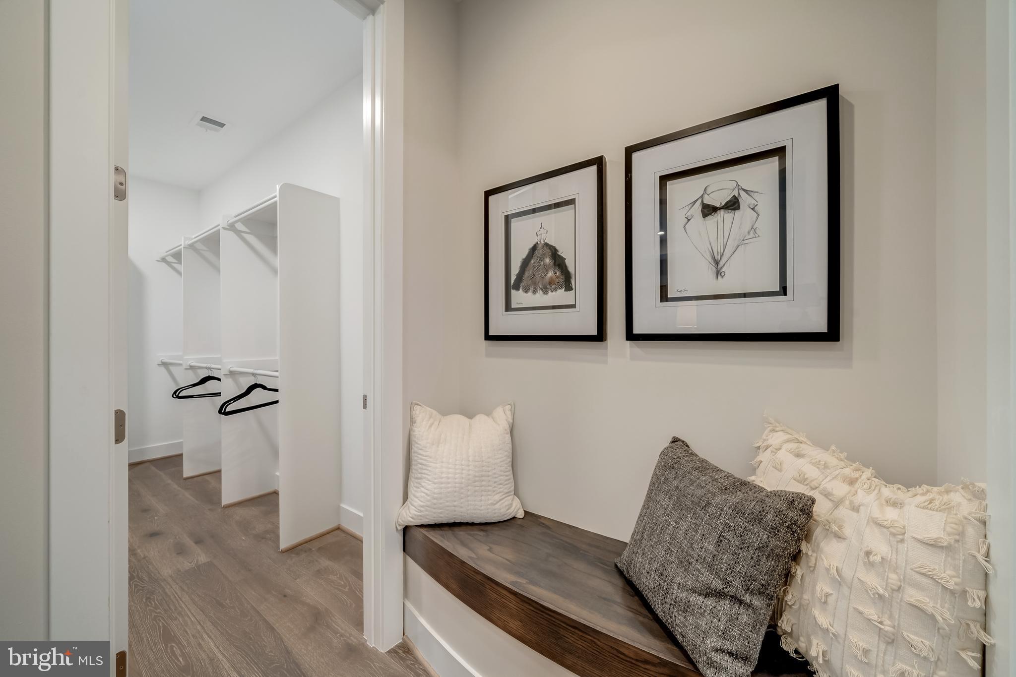 1002 Springvale Road Great Falls, VA 22066 - Photo 31 of 52 a living room with furniture