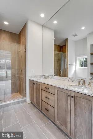 $4,149,500 | 1002 Springvale Road, Great Falls, VA 22066