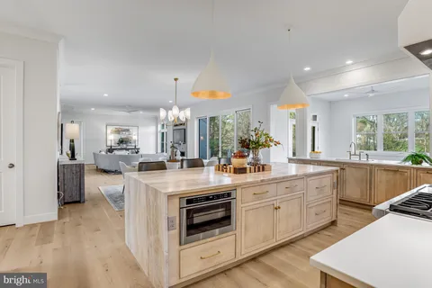 $4,149,500 | 1002 Springvale Road, Great Falls, VA 22066