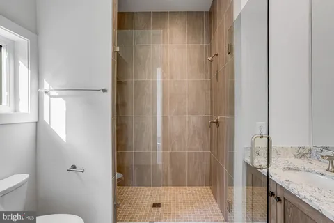 $4,149,500 | 1002 Springvale Road, Great Falls, VA 22066