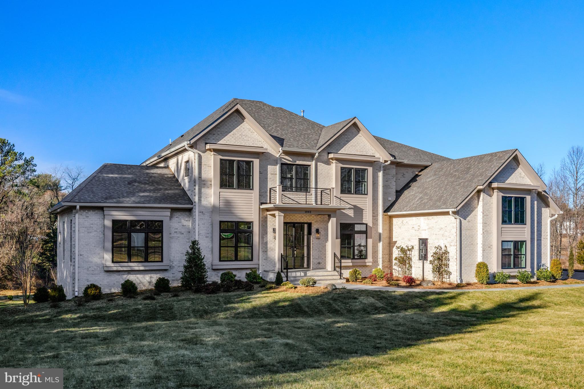 1002 Springvale Road Great Falls, VA 22066 - Photo 7 of 114