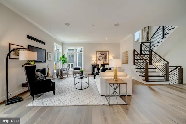 $4,149,500 | 1002 Springvale Road, Great Falls, VA 22066