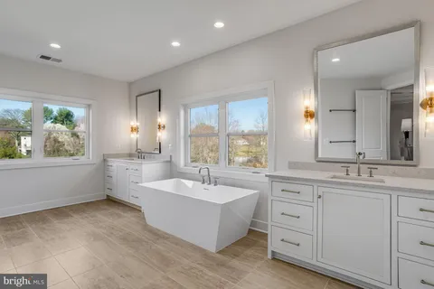 $4,149,500 | 1002 Springvale Road, Great Falls, VA 22066