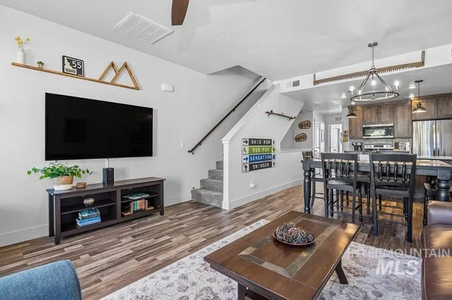 $549,900 | 211 Broken Pine Lane, McCall, ID 83638