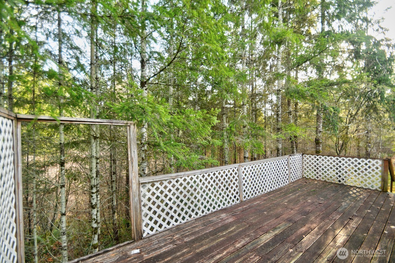 220 West Buck Prairie Road Elma, WA 98541 - Photo 18 of 30 a view of a roof deck