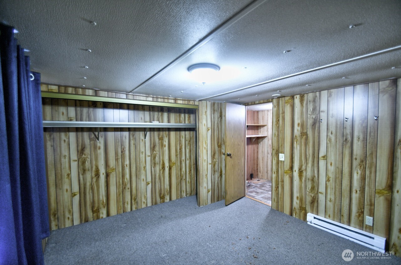 220 West Buck Prairie Road Elma, WA 98541 - Photo 10 of 30 a view of an empty room