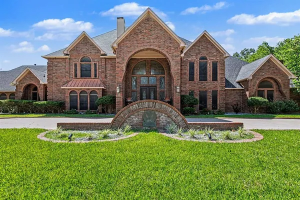 $2,000,000 | 4400 Eaton Circle, Colleyville, TX 76034