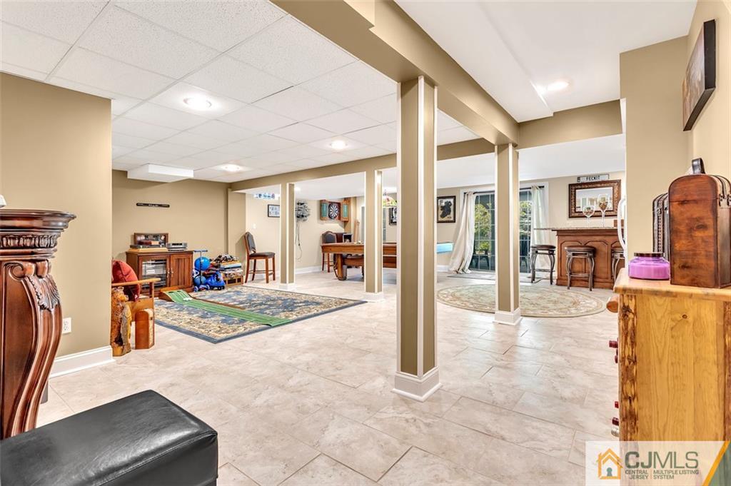 87 Willocks Circle Somerset, NJ 08873 - Photo 29 of 31 a view of a livingroom with furniture and a livingroom