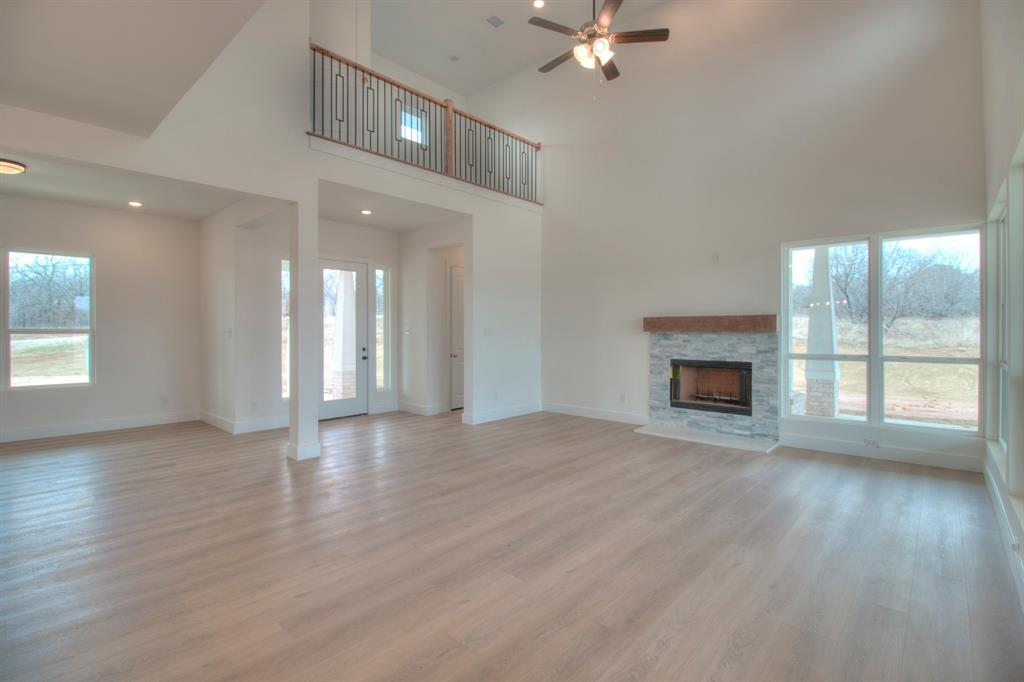 117 Mustang Springs Circle Sunset, TX 76270 - Photo 14 of 40