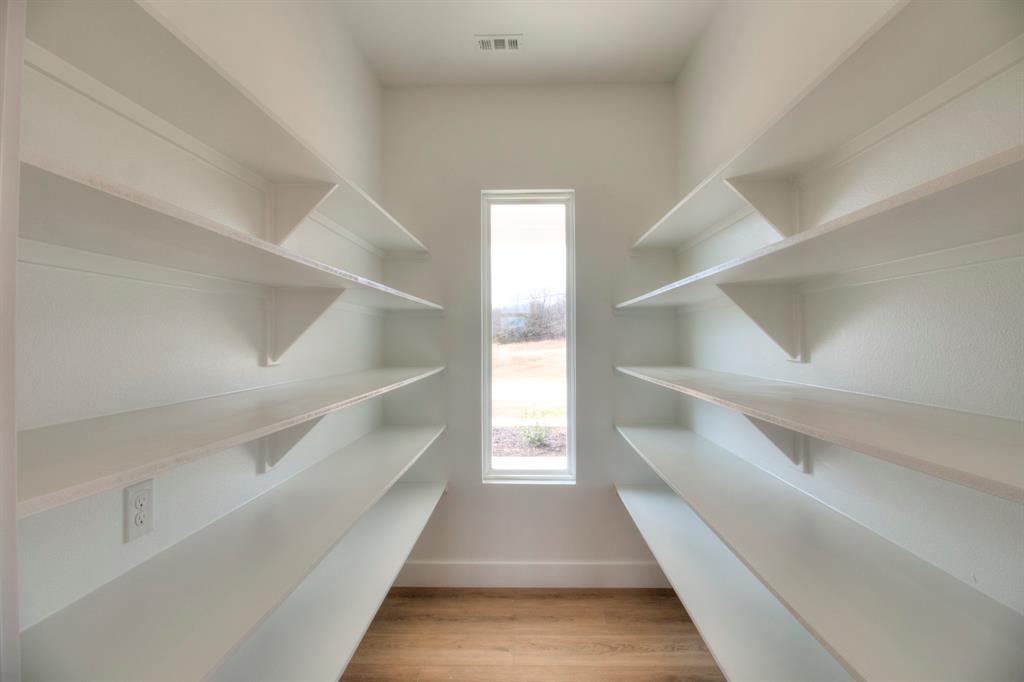 117 Mustang Springs Circle Sunset, TX 76270 - Photo 20 of 40