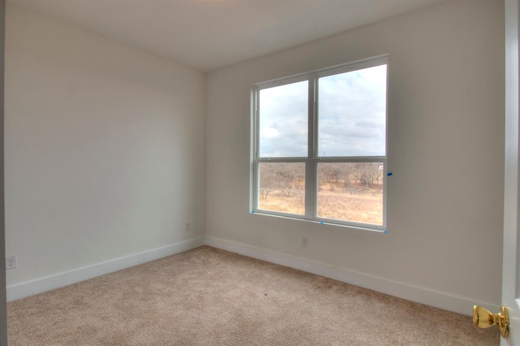 117 Mustang Springs Circle Sunset, TX 76270 - Photo 30 of 40