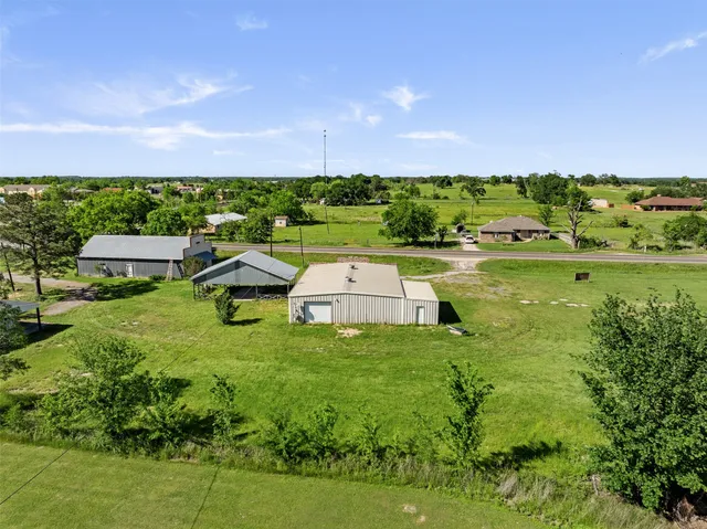 $450,000 | 447 North Commerce Street, Marquez, TX 77865