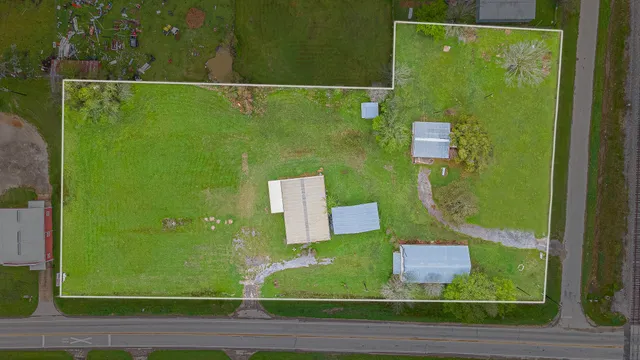 $450,000 | 447 North Commerce Street, Marquez, TX 77865