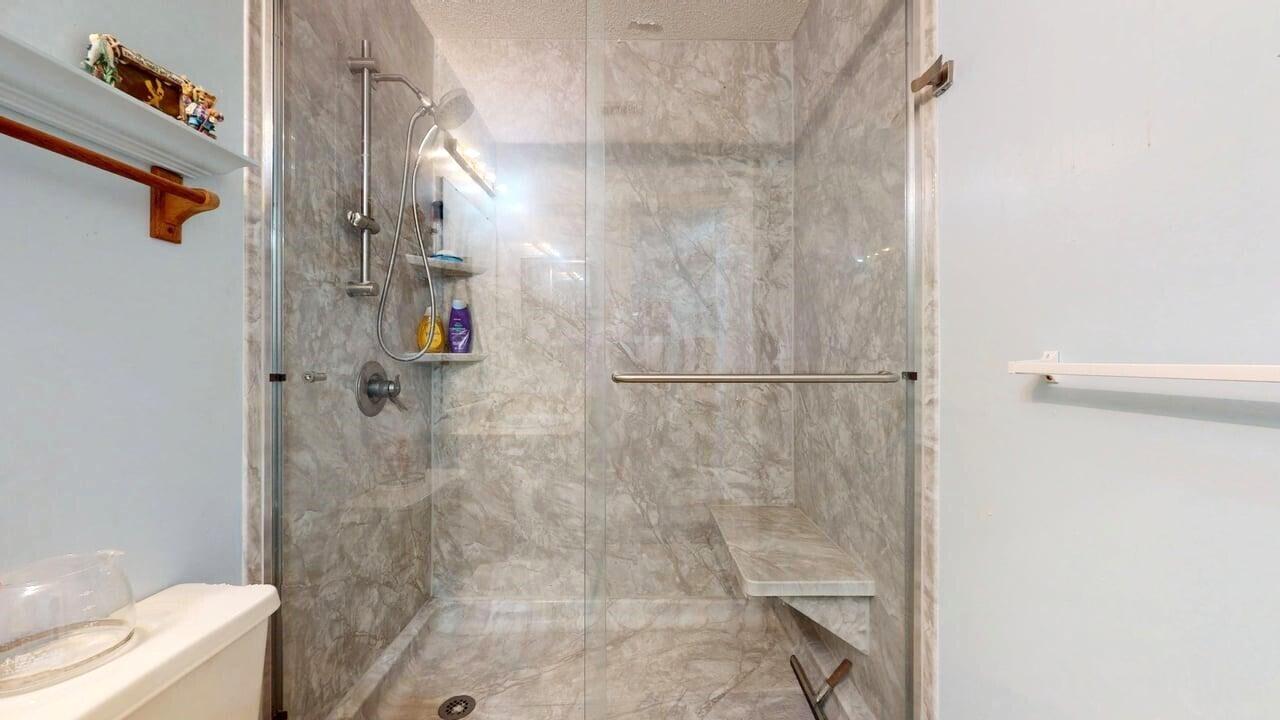 118 Fairoaks Drive Crestview, FL 32539 - Photo 16 of 23 a bathroom with a shower