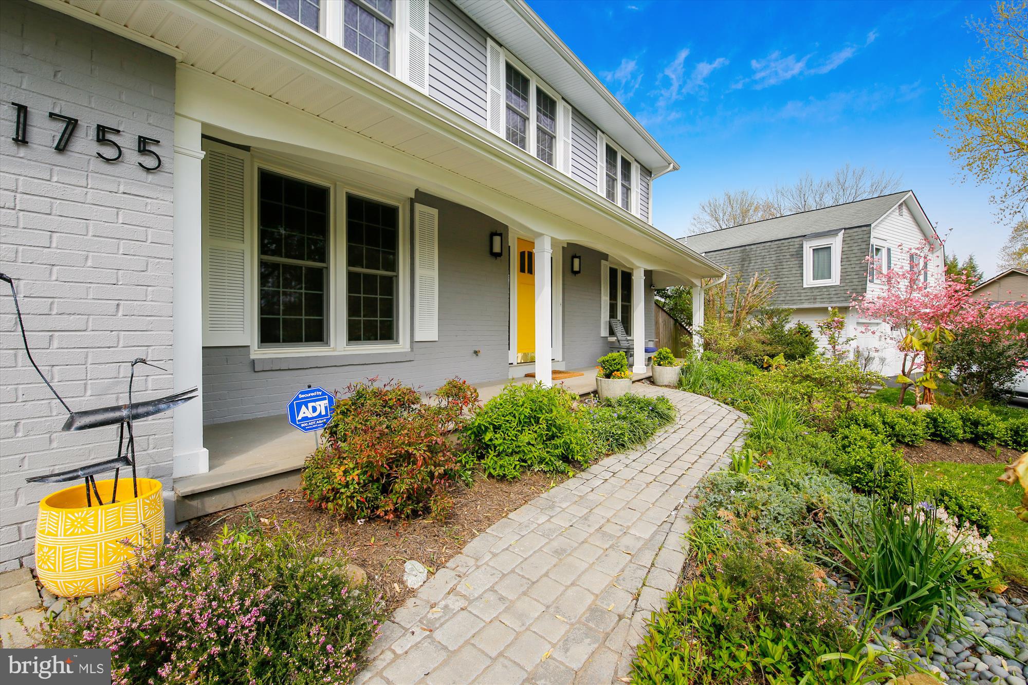 1755 Glastonberry Road Potomac, MD 20854 - Photo 9 of 100