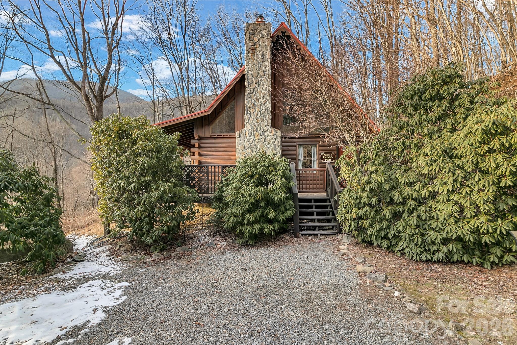 135 Pretty Ridge Maggie Valley, NC 28751 - Photo 2 of 46 a view of outdoor space and yard