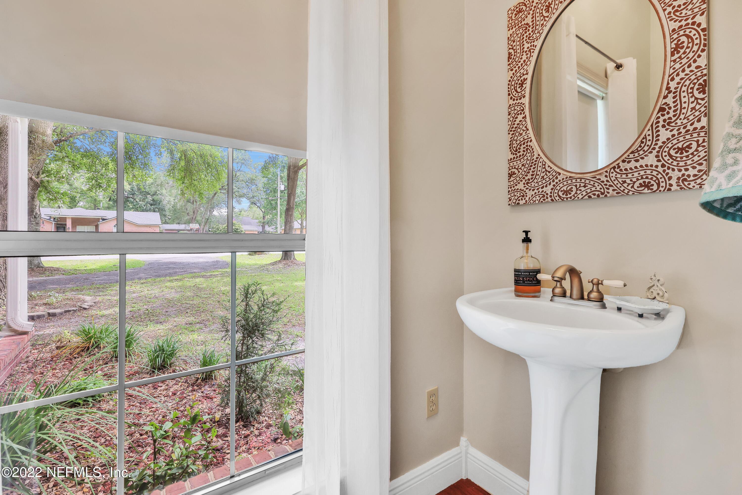 6135 Wells Road Macclenny, FL 32063 - Photo 31 of 59 Downstair half