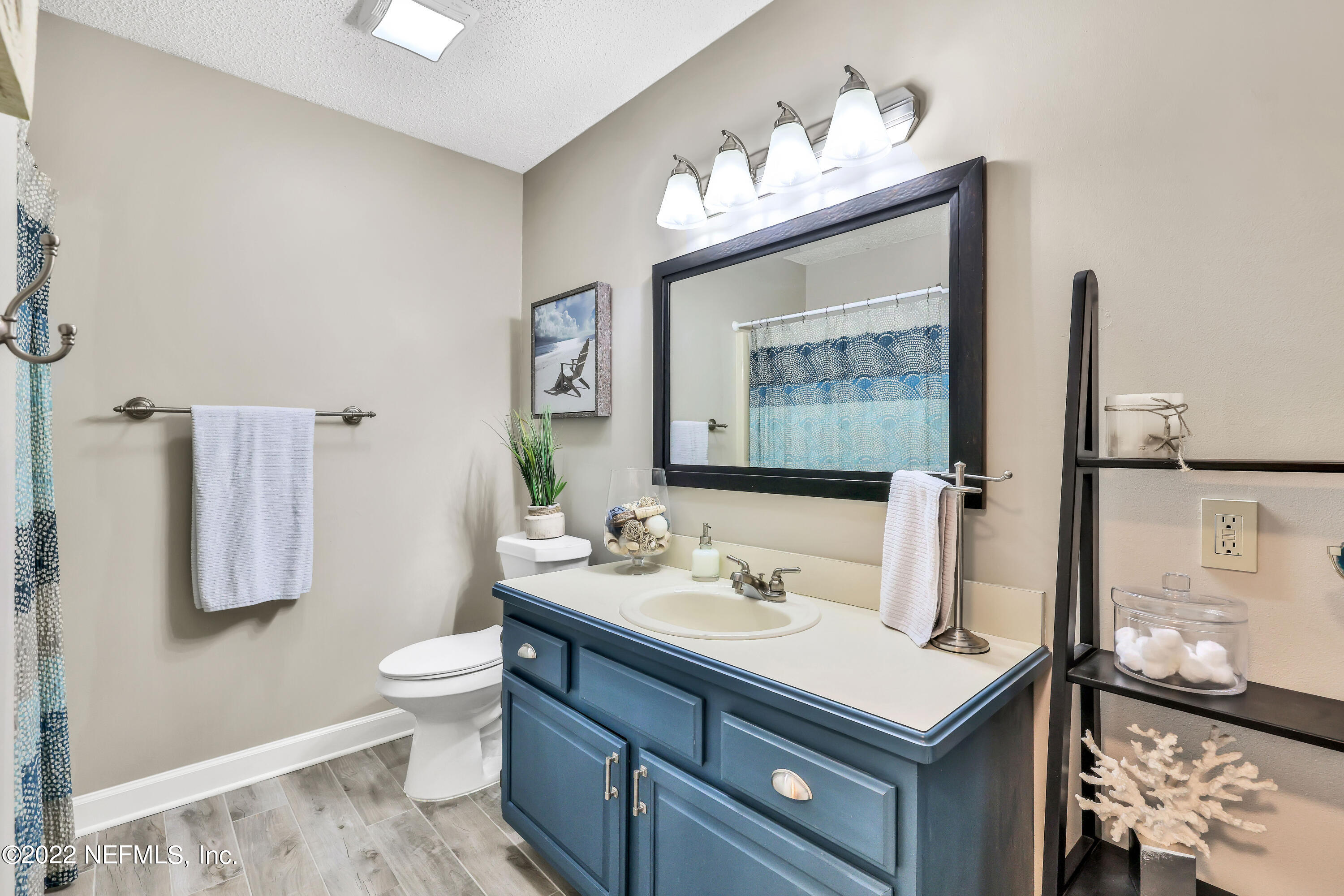 6135 Wells Road Macclenny, FL 32063 - Photo 40 of 59 Upstairs bath