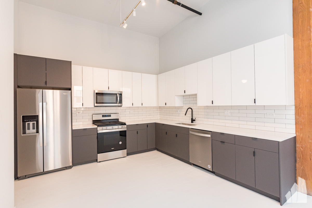 213 North Racine Avenue, Unit 204 Chicago, IL 60607 - Photo 10 of 15