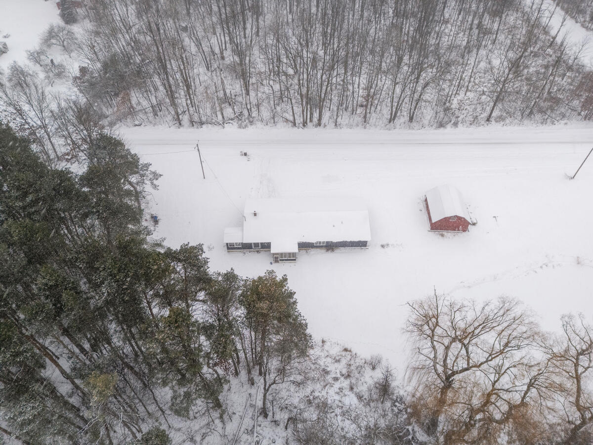 8551 Carlson Road Sheridan, MI 48884 - Photo 22 of 26 8551-Carlson_202